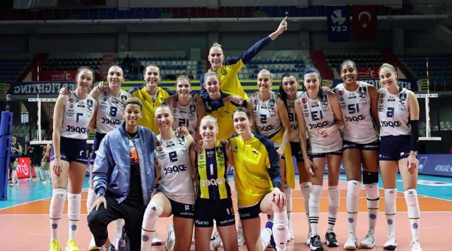 fenerbahce-opet-axa-sigorta-kupa-voleyde-yari-finale-yukseldi-LHcyTWZz.jpg