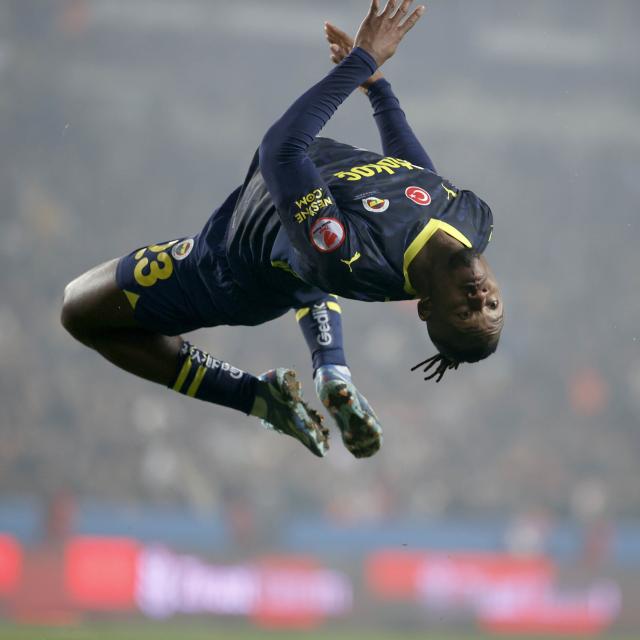 Gaziantep FK'yı deplasmanda 2-0 yenen Fenerbahçe Türkiye Kupasında çeyrek finale kaldı