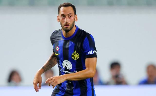 Inter Hakan Çalhanoğlu'nun sakatlığını açıkladı