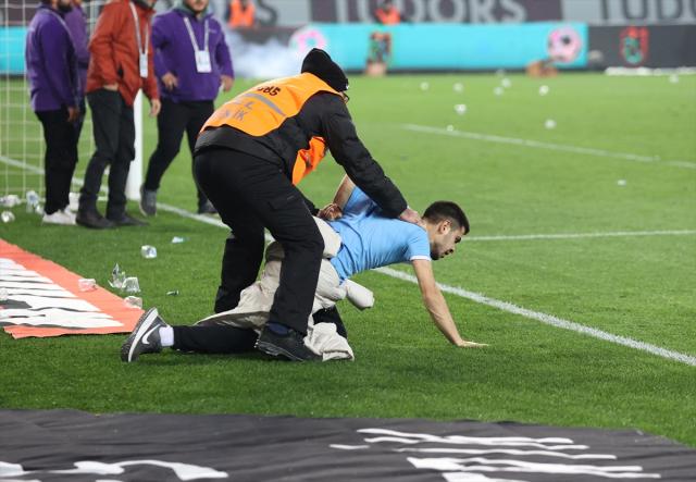 Trabzonspor Başkanı Ertuğrul Doğan, Fenerbahçe maçındaki olaylara ilişkin açıklama yaptı