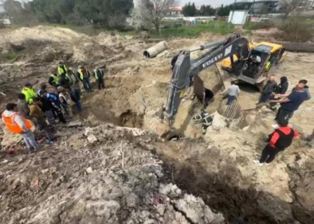 Çerkezköy'de hızlı tren şantiyesinde toprak kayması! 2 işçi göçük altında kaldı