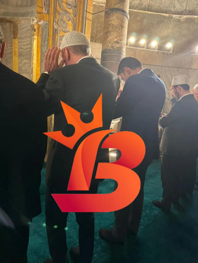 Cumhurbaşkanı Erdoğan Murat Kurum ile birlikte Ayasofya Camii'nde