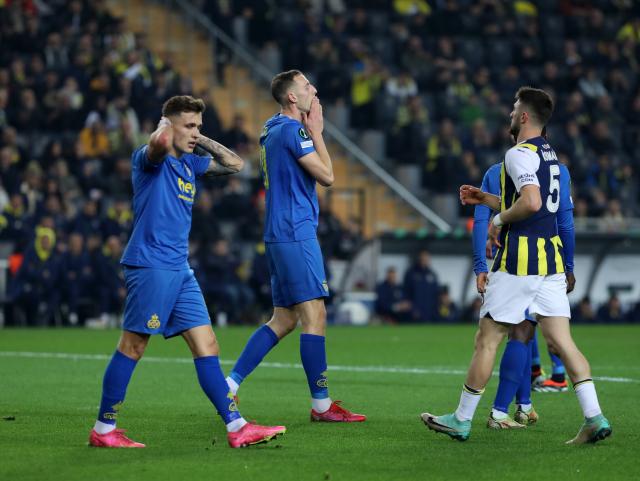 Fenerbahçe, UEFA Konferans Ligi'nde çeyrek finale yükseldi