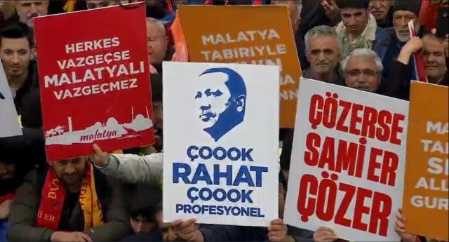 'Herkes vazgeçse Malatyalı vazgeçmez' pankartını gören Erdoğan: Senin Allah'ına kurban