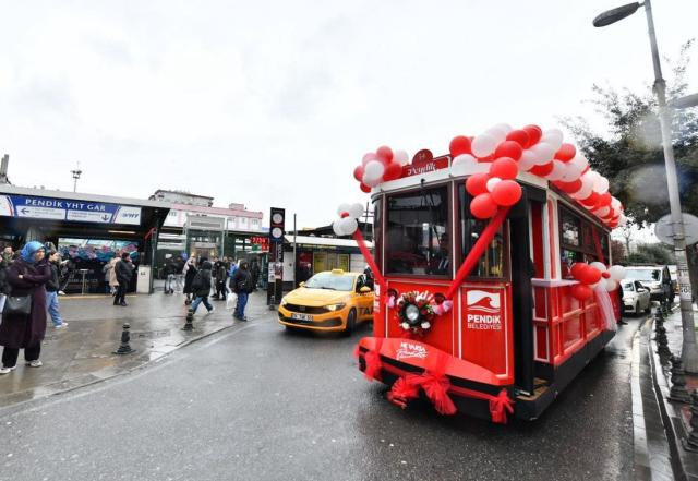 Pendik Belediyesi, güneş enerjisiyle çalışan nostaljik tramvayı hizmete sundu