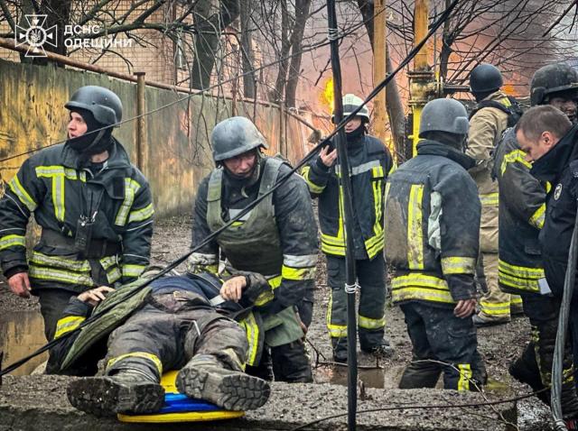 Ukrayna Devlet Başkanı Zelenskiy, Odessa'ya düzenlenen füze saldırısına tepki gösterdi