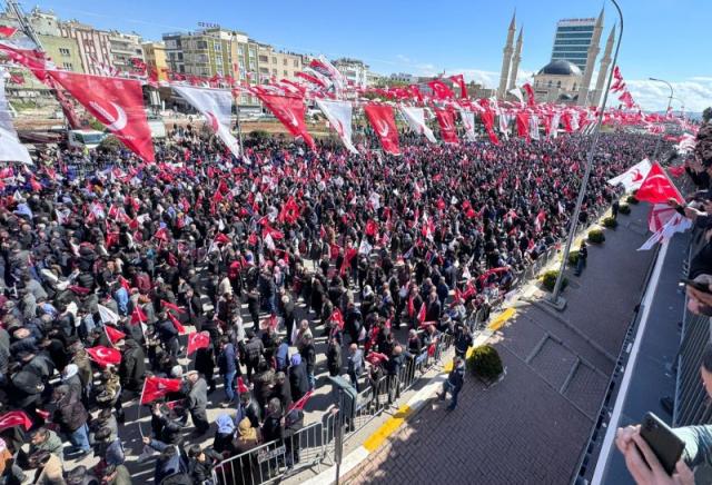 Şanlıurfa'da Yeniden Refah Partisi'nden seçim öncesi gövde gösterisi