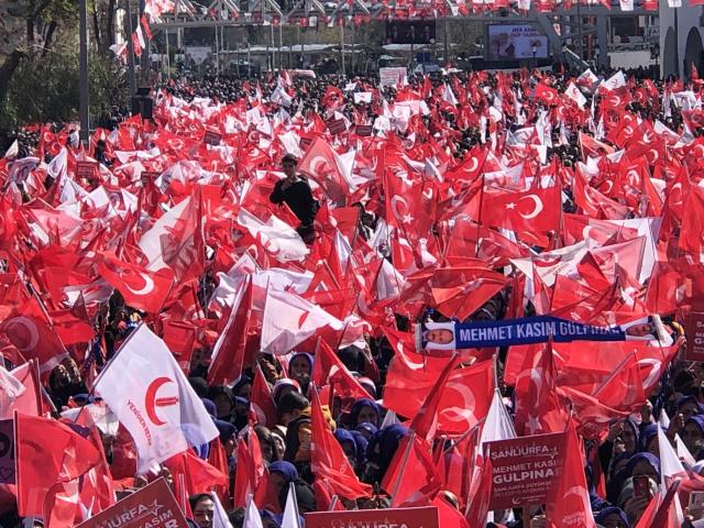 Şanlıurfa'da Yeniden Refah Partisi'nden seçim öncesi gövde gösterisi