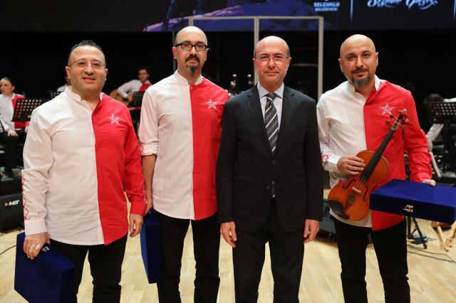 Selçuklu Belediyesi, Çanakkale Zaferi'nin 109. Yılında Unutulmaz Anma Programı Düzenledi!