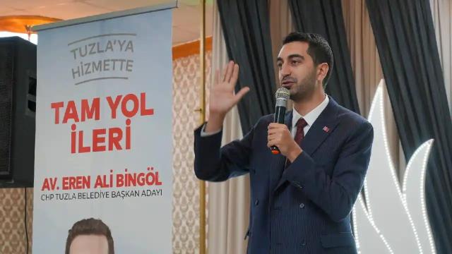 CHP Tuzla Belediye Başkanı Eren Ali Bingöl mazbatasını aldı