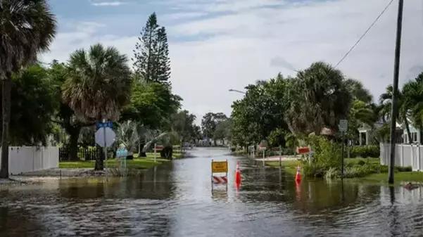 Helene Kasırgası, Florida'yı vurdu! OHAL ilan edildi