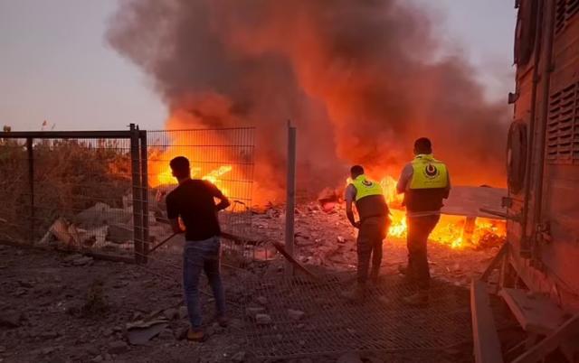 Hizbullah, Tel Aviv'deki Mossad genel merkezine balistik füze fırlattı