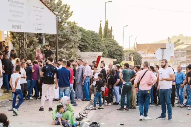 Kara harekatı tehdidi sonrası Lübnan'dan büyük kaçış! 500 bin kişi güvenli bölgelere taşındı