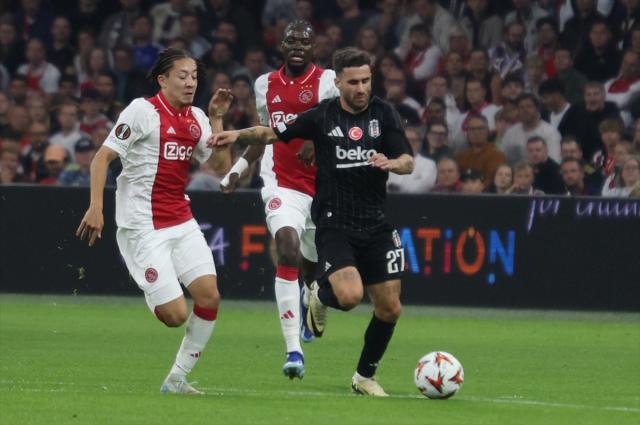 Kartal ağır yaralı! Beşiktaş, Ajax'a deplasmanda 4-0 mağlup oldu