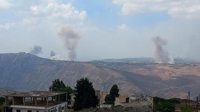 Lübnan'da ortalık yangın yeri! İsrail bombaladığı ülkede telefonlara bu mesajı atıyor