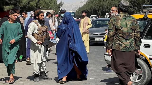 Taliban'dan erkeklere 'Batılı Görünme' yasağı