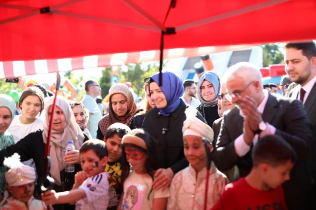 AK Parti depremzede 500 çocuğu sünnet ettirdi