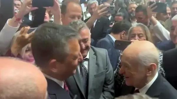 Bahçeli, resmen Özel'in gönlünü aldı: Birbirimizi kırmıyoruz inşallah