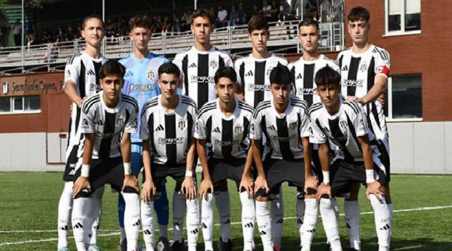 besiktas1-belediye-derince-spor0-u-16-YXpGkyfx.jpg