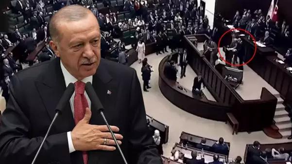 Cumhurbaşkanı Erdoğan, rozetleri beğenmedi: Yahu niye bunlardan alıyorsunuz