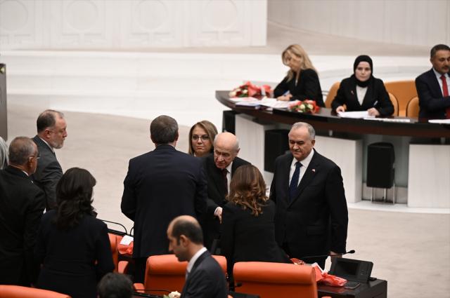 MHP Genel Başkanı Bahçeli, yeni yasama yılı resepsiyonunda soruları yanıtladı Açıklaması