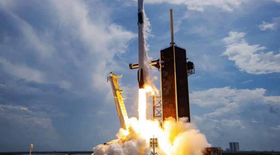 elon-muskin-falcon-9-roketinin-ucus-musaadesi-iptal-oldu-cBWNcjTf.jpg