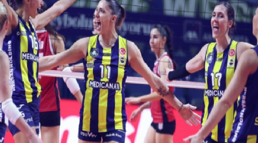 fenerbahce-medicana-derbide-besiktas-ayosa-set-vermedi-egc4Sz9Q.jpg