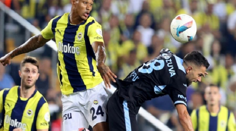 fenerbahcede-jayden-oosterwolde-goz-hapsinde-x4bw1Fnb.jpg