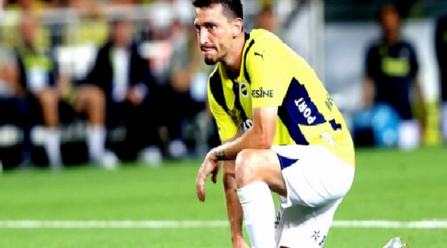 fenerbahcede-mert-hakan-yandas-kongre-uyesi-oldu-qrbr4ZOd.jpg