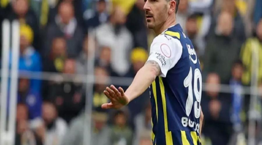 futbolu-fenerbahcede-birakan-leonardo-bonuccinin-yeni-isi-belirli-oldu-k9tnpPkp.jpg