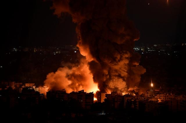 İsrail'den Beyrut'a peş peşe yoğun bombardıman