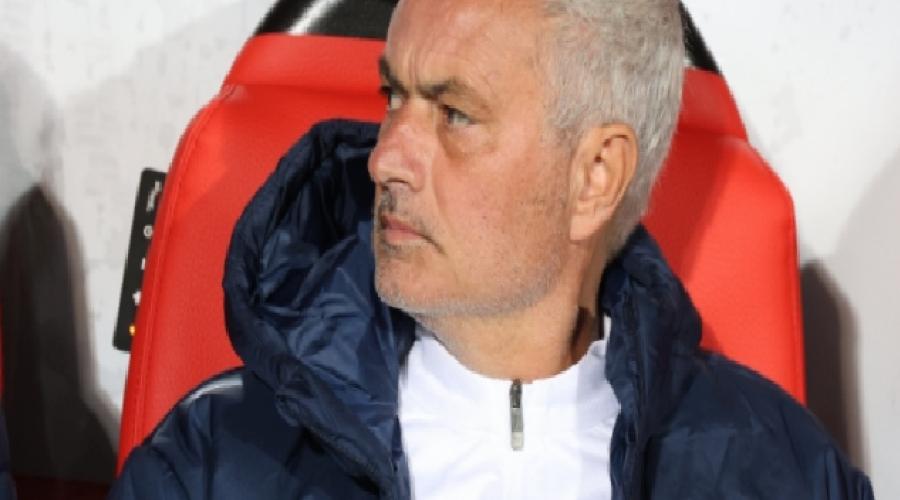 mourinhonun-samsunspor-maci-11i-ortaya-cikti-tpwALwp4.jpg