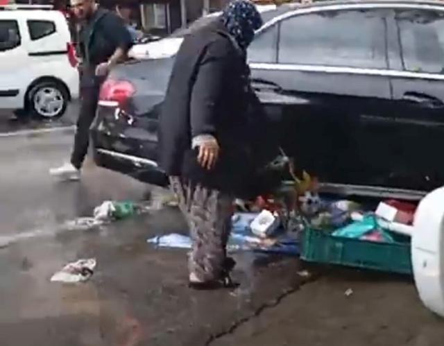 Meteoroloji uyarmıştı: Dakikalar içinde etkili oldu, cadde ve sokaklar göle döndü