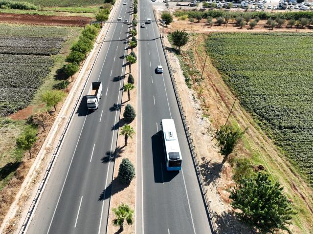 Şanlıurfa'da bir ilk! Kadın otobüs şoförü görevine başladı