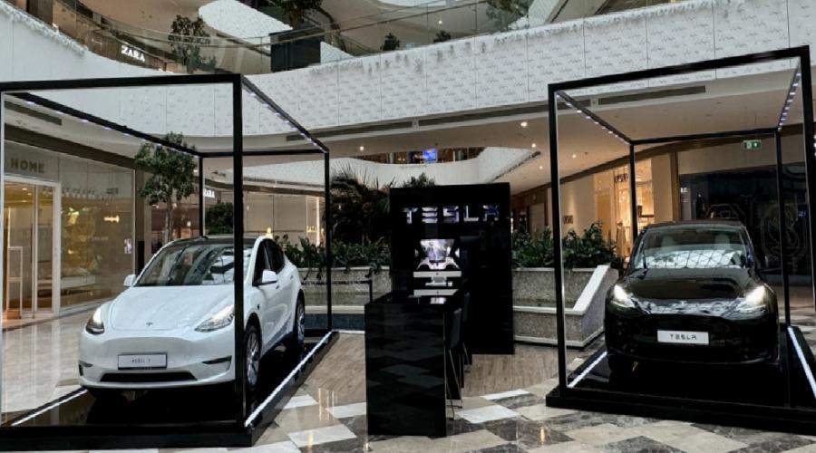 tesla-istanbulda-yeni-pop-up-magazasini-acti-hayYpGb6.jpg